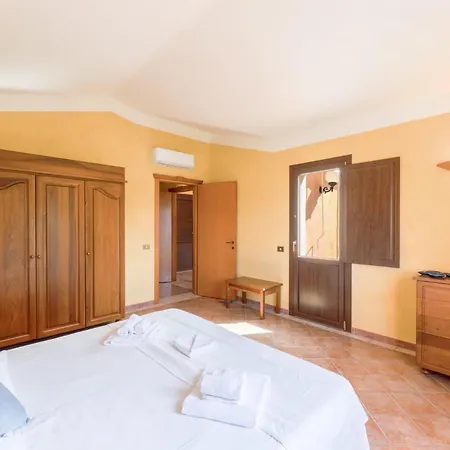 Apartment Classical Res Baiadellepalme T6 -2 Bedroom 6 Per